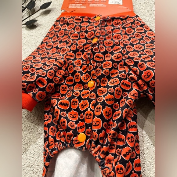 NWT Fuzz Yard Dog Halloween Costume Pajamas Jack-O-Lantern Black Orange - Picture 6 of 8